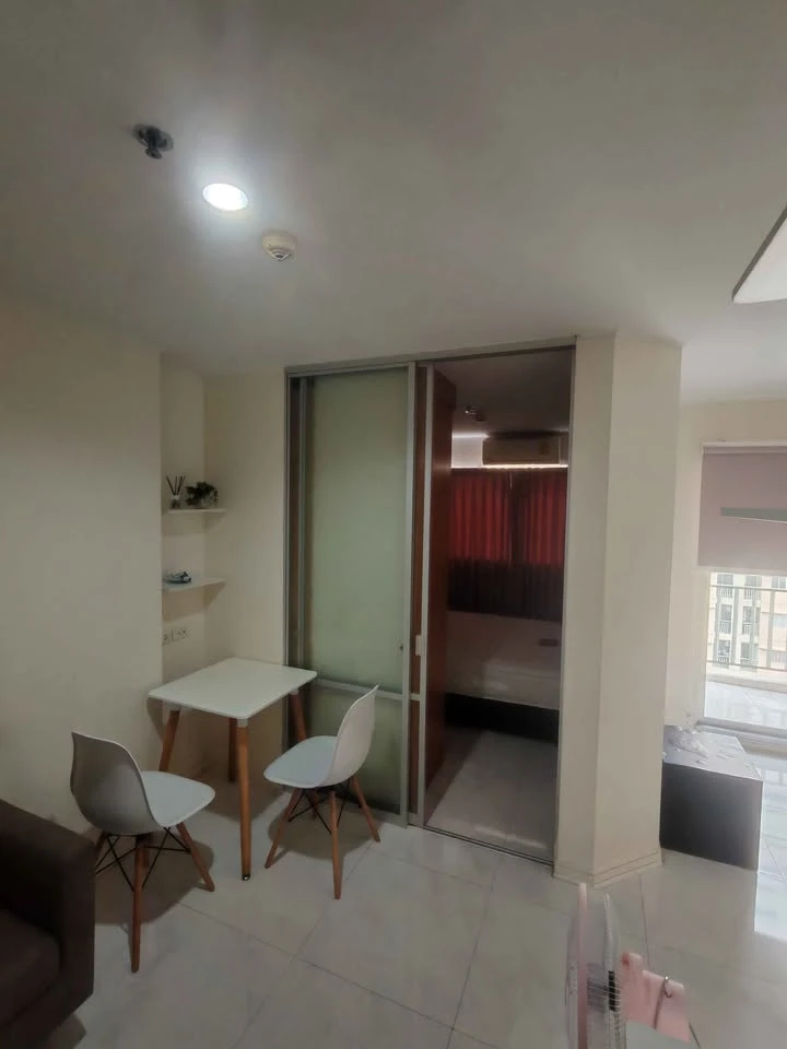 ขาย ให้เช่า Lumpini Condo Town Ramintra - Nawamin ชั้น 11 อาคาร C วิวโล่ง พร้อมอยู่ มีประตูเปิดปิดแยกส่วนแบบบานเลื่อน