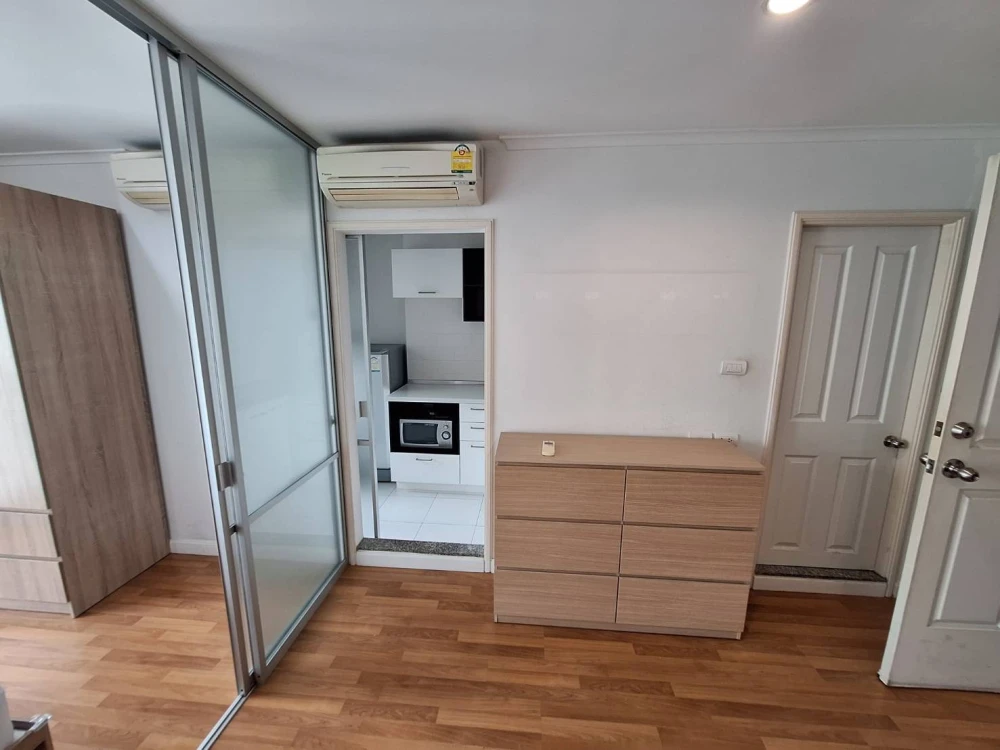 ขาย ให้เช่า Lumpini Ville Ramintra - Laksi ชั้น 10 ห้องกั้น แต่งครบ น่าอยู่ จองเลย