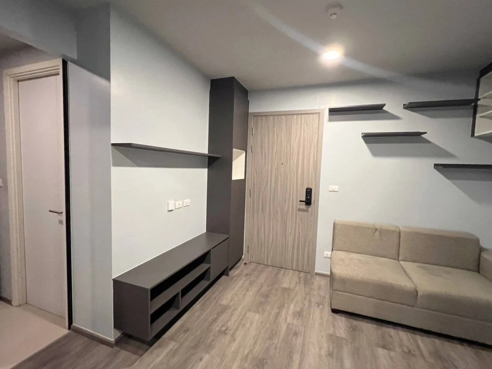 ขาย ให้เช่า Monte Rama 9 1 ห้องนอน 1 ห้องน้ำ เฟอร์นิเจอร์และส่วนกลางครบครัน จองเลย