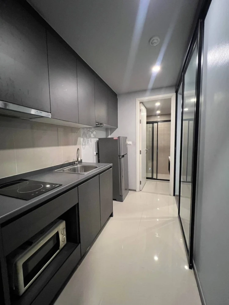 ขาย ให้เช่า Monte Rama 9 1 ห้องนอน 1 ห้องน้ำ เฟอร์นิเจอร์และส่วนกลางครบครัน จองเลย