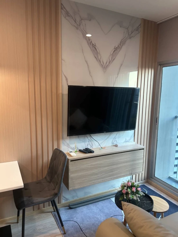 ขาย ให้เช่า noble revolve ratchada ห้องอยู่ชั้นสูงมากๆ ตกแต่งด้วยเฟอร์บิวท์อิน เครื่องใช้ไฟฟ้าครบ รีบจองเลย