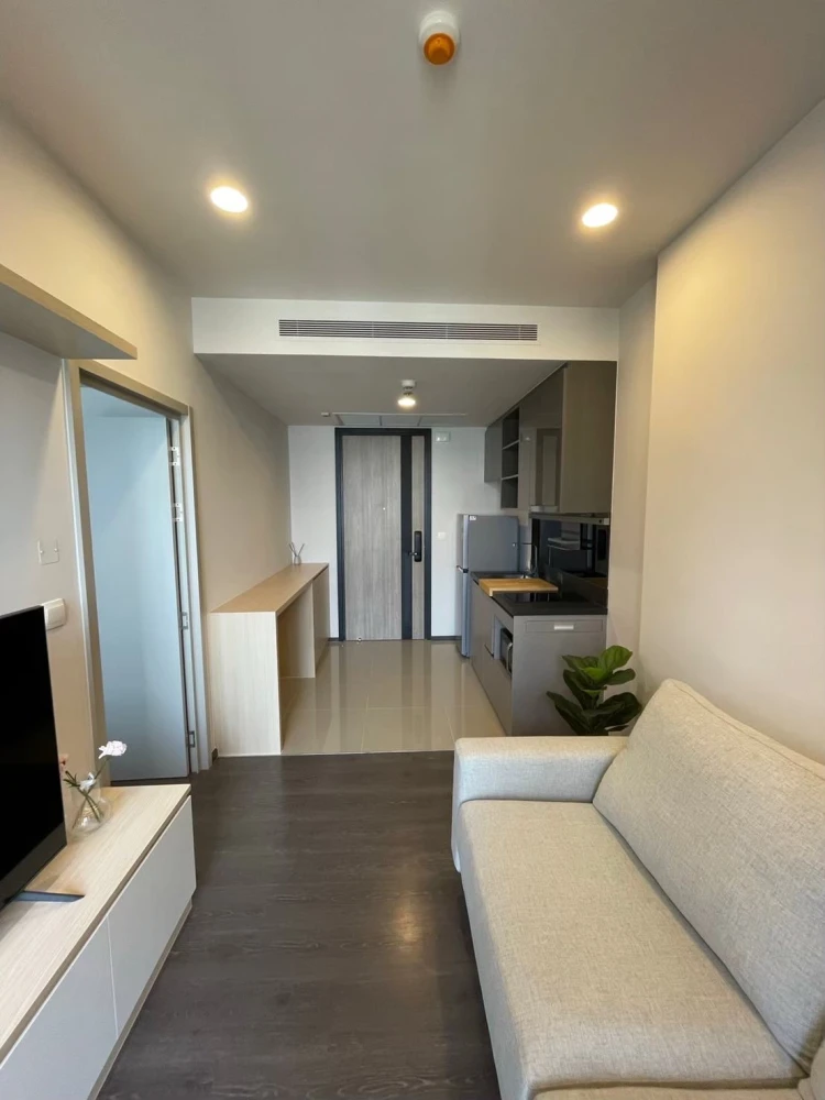 ขาย ให้เช่า Oka Haus สุขุมวิท 36 ห้องสวย Muji Minimal วิวเมืองโล่ง + สระว่ายน้ำ โปร่งสบาย ไม่มีตึกบัง จองเลย