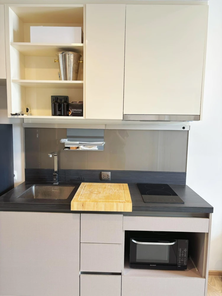 ขาย ให้เช่า Oka Haus Sukhumvit 36 ห้องแต่งคุมโทน เพดานสูงโปร่งโล่ง ทำเลดี จองด่วนๆ