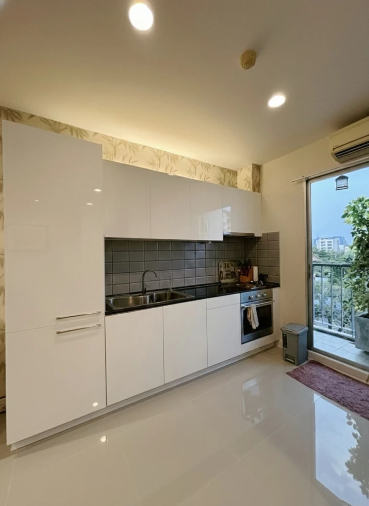 ขาย ให้เช่า PARKLAND SRINAKARIN   ห้องมุม เงียบสงบ วิวต้นไม้สวยจากทั้งสองระเบียง รีบมาจองเลย