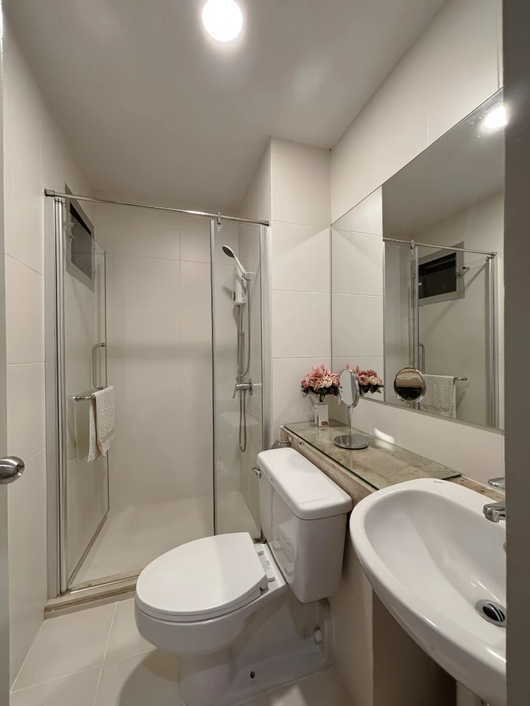 ขาย ให้เช่า PARKLAND SRINAKARIN   ห้องมุม เงียบสงบ วิวต้นไม้สวยจากทั้งสองระเบียง รีบมาจองเลย