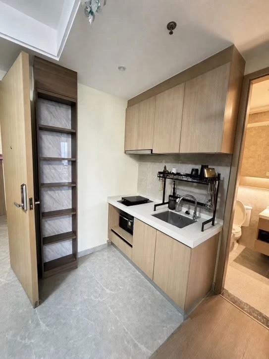 ขาย ให้เช่า Regal Condo Sathorn - Narathiwas ห้องแบ่งพื้นที่เป็นสัดส่วน ชั้นสูง วิวโล่ง รับแสงธรรมชาติ จองเลย