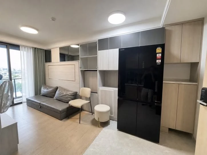 ขาย ให้เช่า Regal Condo Sathorn - Narathiwas ห้องแบ่งพื้นที่เป็นสัดส่วน ชั้นสูง วิวโล่ง รับแสงธรรมชาติ จองเลย