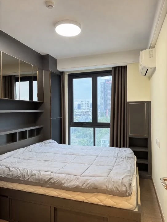 ขาย ให้เช่า Regal Condo Sathorn - Narathiwas ห้องแบ่งพื้นที่เป็นสัดส่วน ชั้นสูง วิวโล่ง รับแสงธรรมชาติ จองเลย