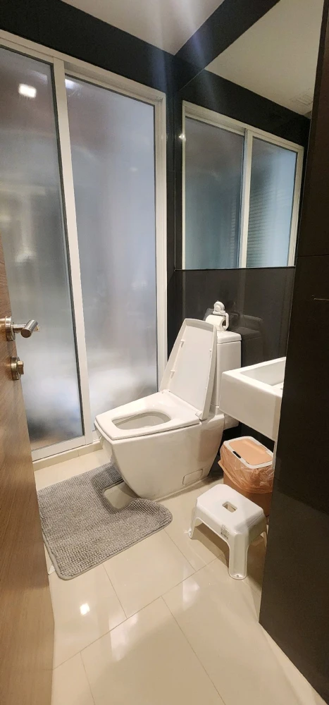 ขาย ให้เช่า Rhythm Phahon-Ari ชั้น 46 ห้องน่าอยู่ แต่งครบ รีบจองเลย ด่วนๆ