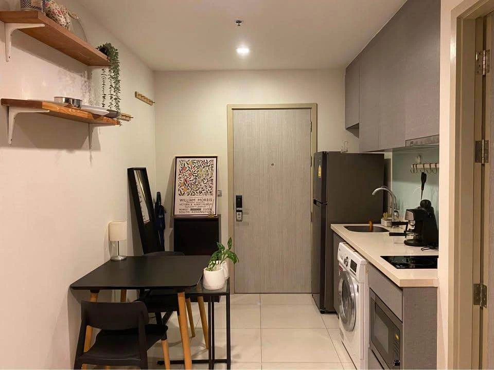 ขาย ให้เช่า Rhythm sukhumvit 36-38 ห้องอยู่สบาย ไม่อึดอัด เฟอร์ครบเซต รีบจองเลย