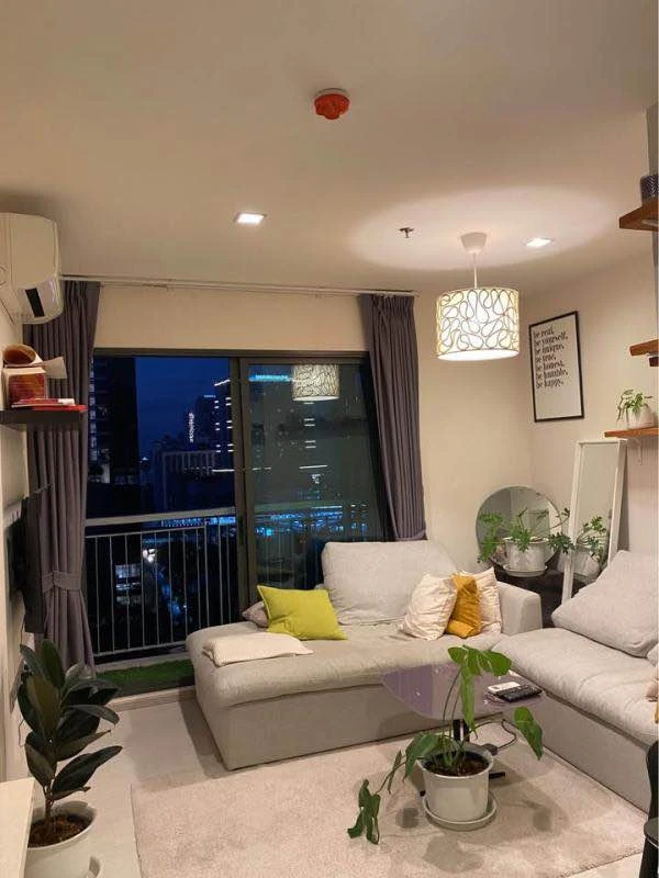ขาย ให้เช่า Rhythm sukhumvit 36-38 ห้องอยู่สบาย ไม่อึดอัด เฟอร์ครบเซต รีบจองเลย