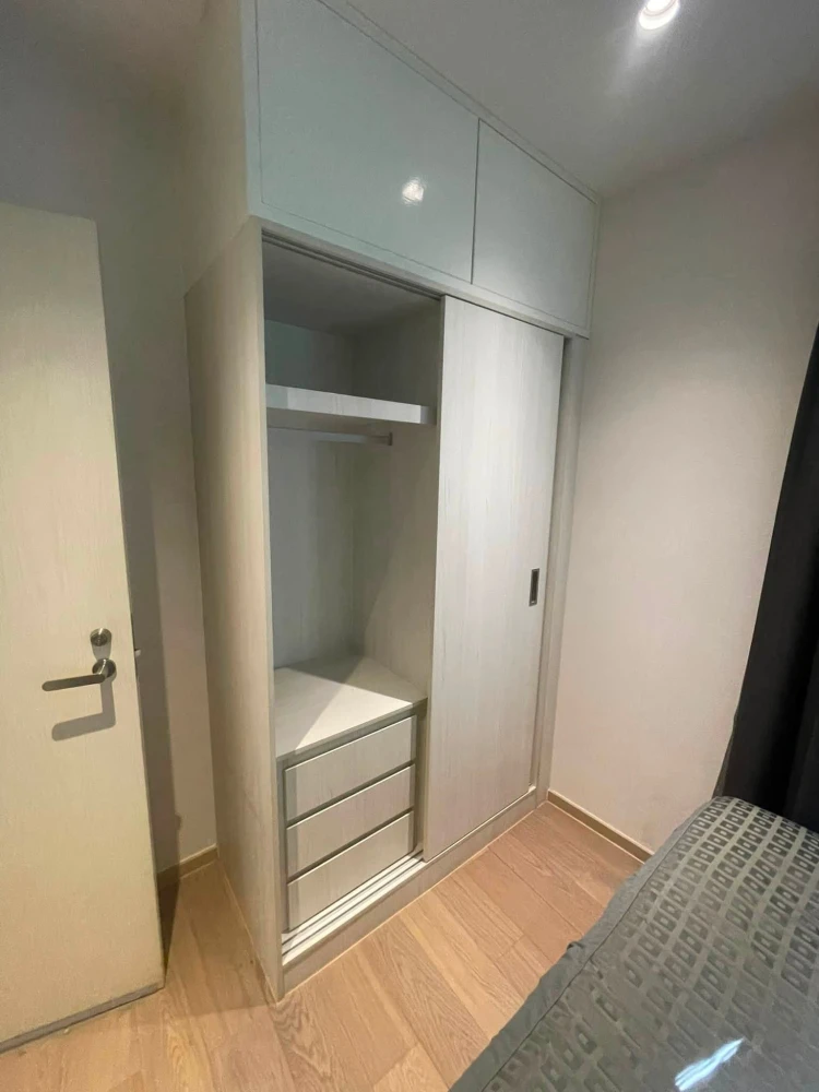 ขาย ให้เช่า Runesu Thonglor 5 1 ห้องนอน 1 ห้องน้ำ ชั้น 2 เฟอร์นิเจอร์ครบครัน จองเลย