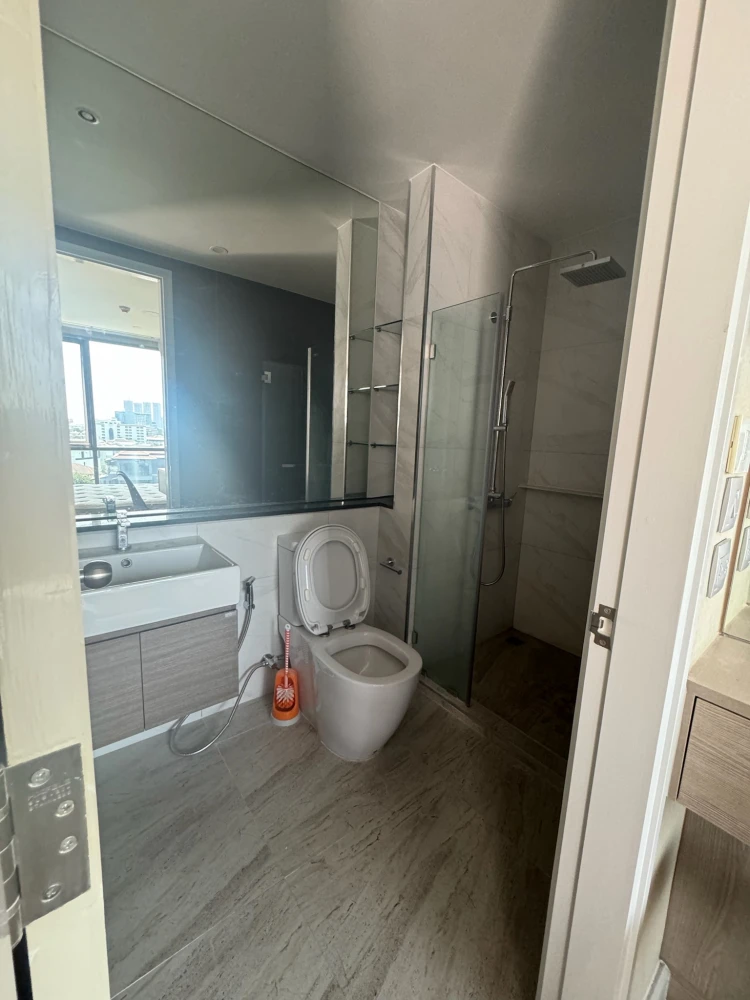 ขาย ให้เช่า Sign Sukhumvit 50 ห้องน่าอยู่ เฟอร์ เครื่องใช้ไฟไฟ้าครบครัน มาแต่ตัวเข้าอยู่ได้เลย คุณต้องไม่พลาด