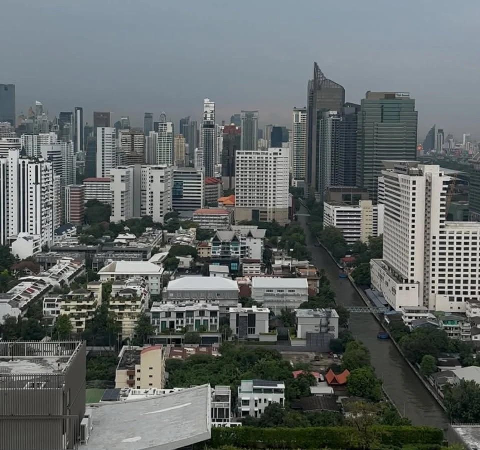 ขาย ให้เช่า Supalai Oriental Sukhumvit 39 ห้องเปล่า พื้นที่ใช้สอยเยอะ วิวโล่ง ไม่บล็อค จองเลย