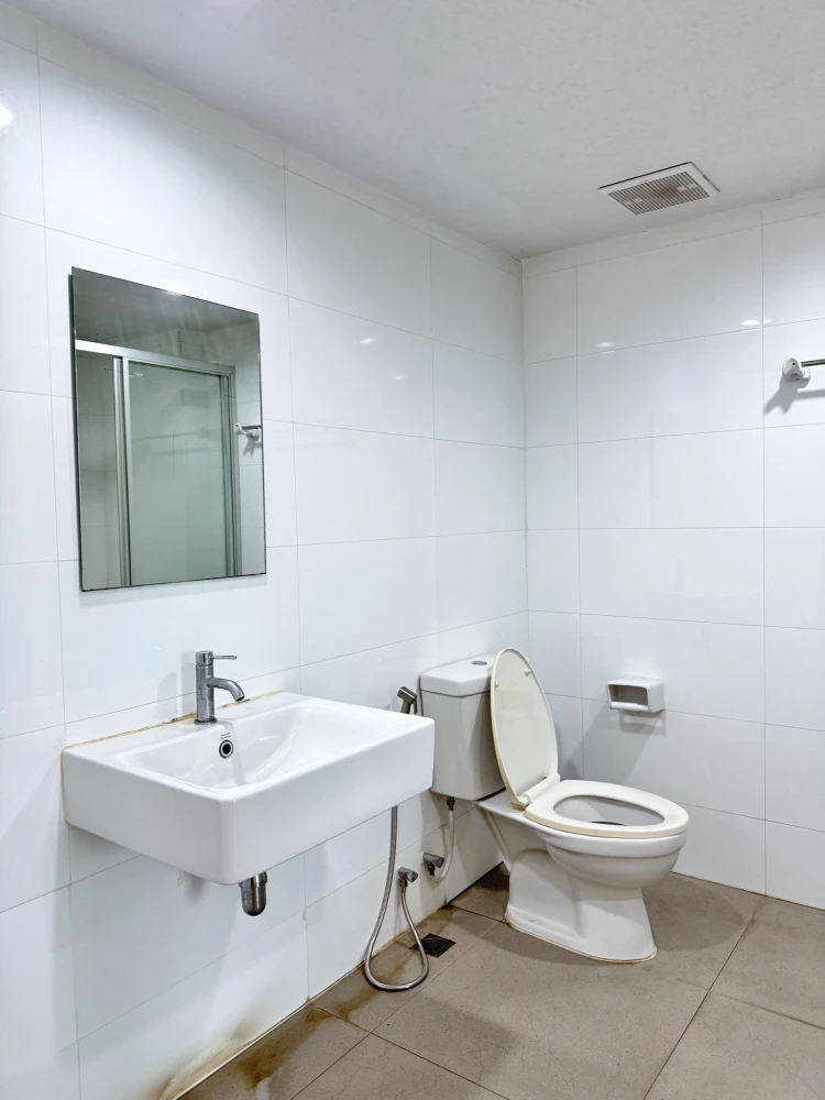 ขาย ให้เช่า Swift Condo ห้องกว้างอยู่สบาย มี 2 ห้องนอน เครื่องใช้ไฟฟ้าและเฟอร์นิเจอร์ จองก่อนได้ก่อน