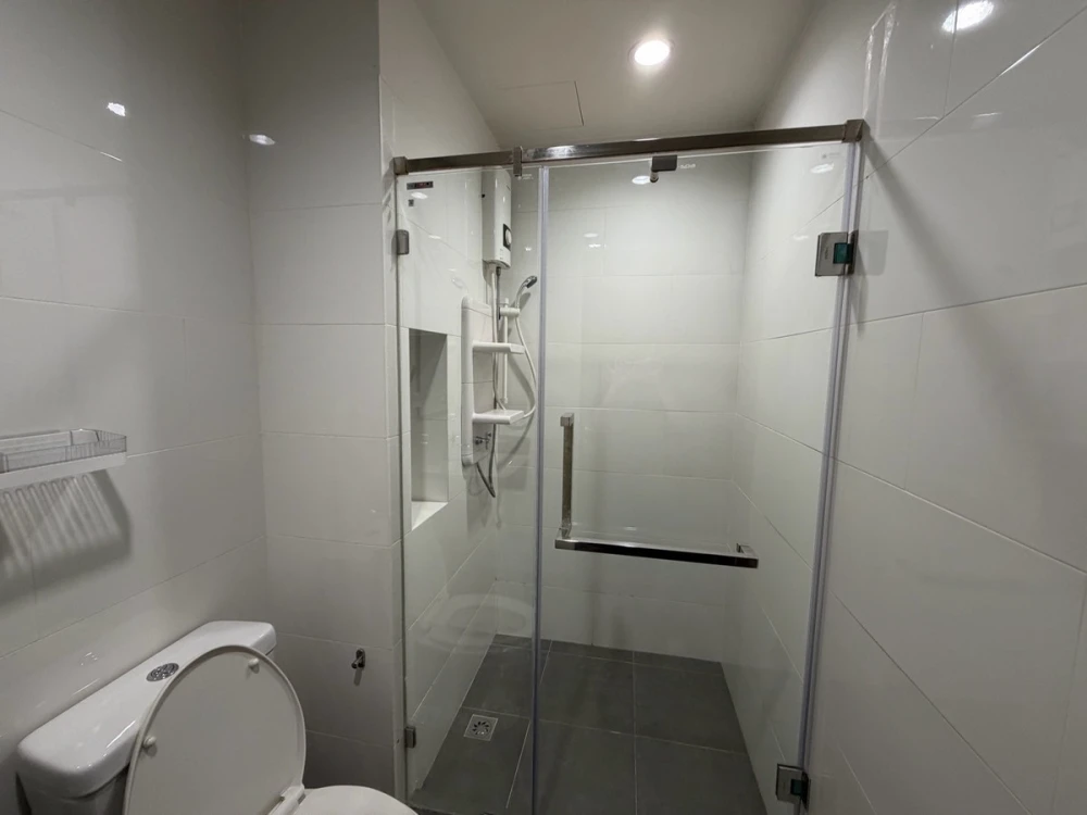 ขาย ให้เช่า The Base Park West ชั้น 4 ห้องแต่งครบ น่าอยู่ จองเลย ด่วนๆ