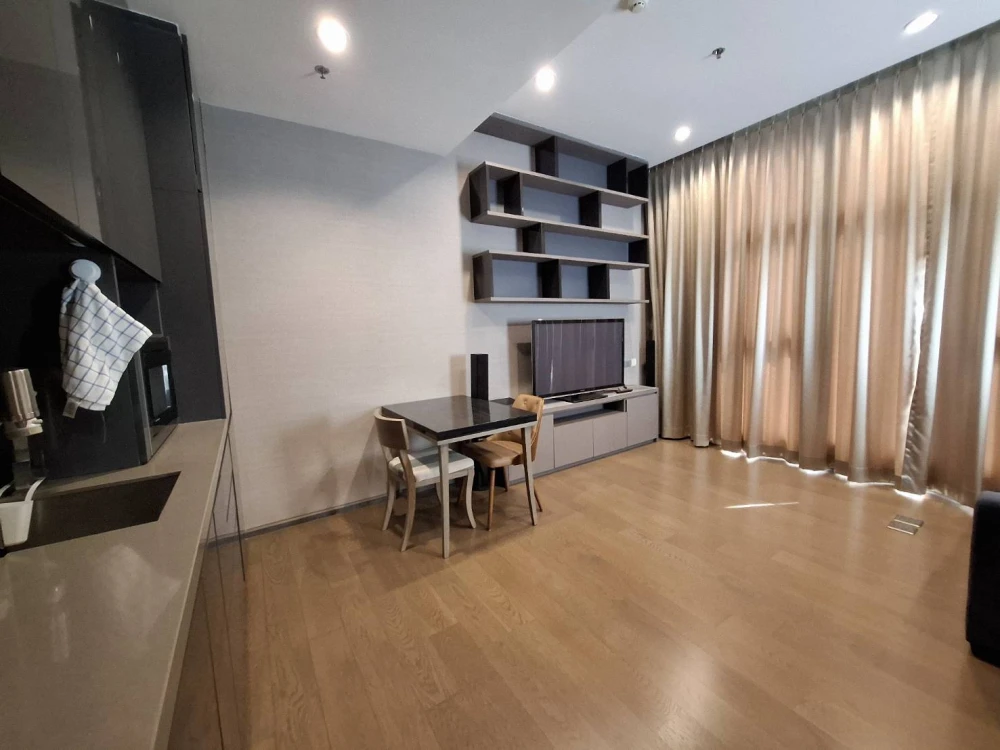 ขาย ให้เช่า The Diplomat Sathorn ห้องกว้างขวาง มาพร้อมพื้นที่ใช้สอยจุใจ ครบจบที่เดียว มาจองเลย