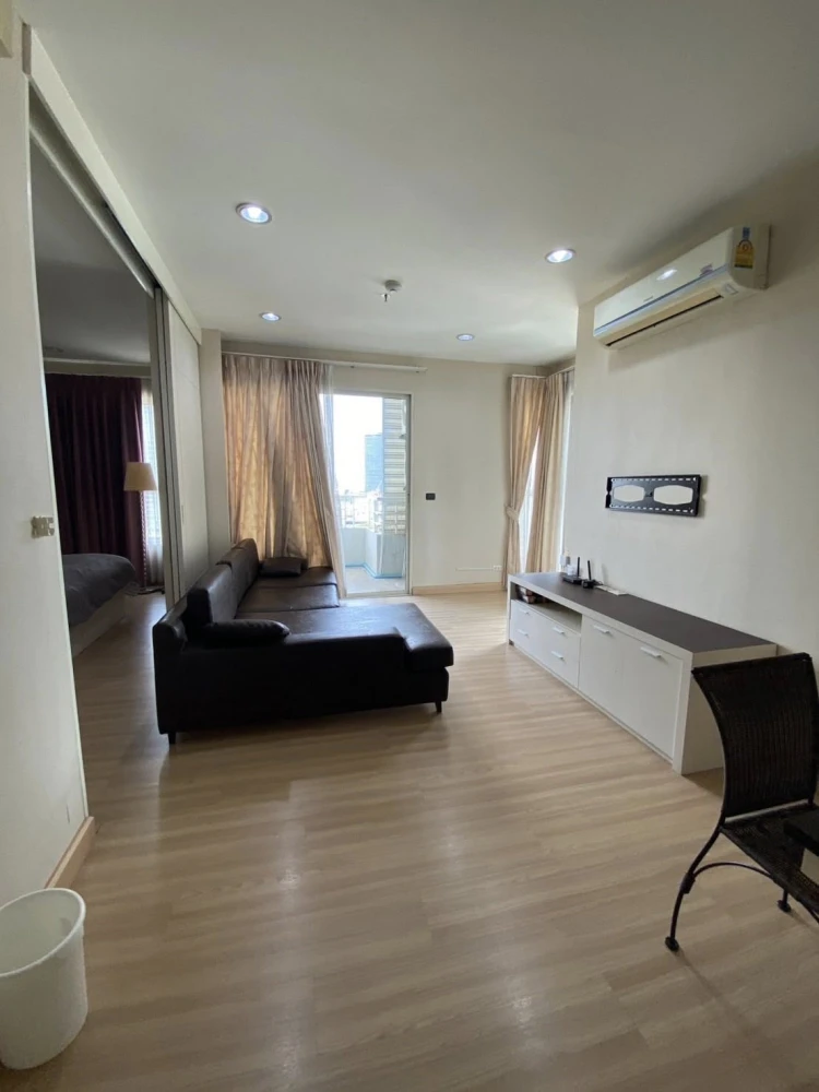 ขาย ให้เช่า  The LightHouse Sathorn -Charoennakorn ห้องพร้อมอยู่ ครบจบที่นี่ มาจองด่วน อย่าพลาด