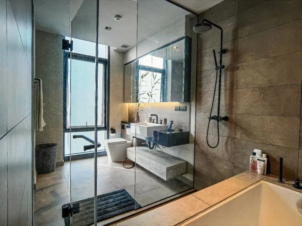 ขาย ให้เช่า The Lofts Asoke ห้องแต่งสวยครบครัน บิวท์อินเฟอร์นิเจอร์อย่างดี มัวแต่มองไม่จองไหวหรอ