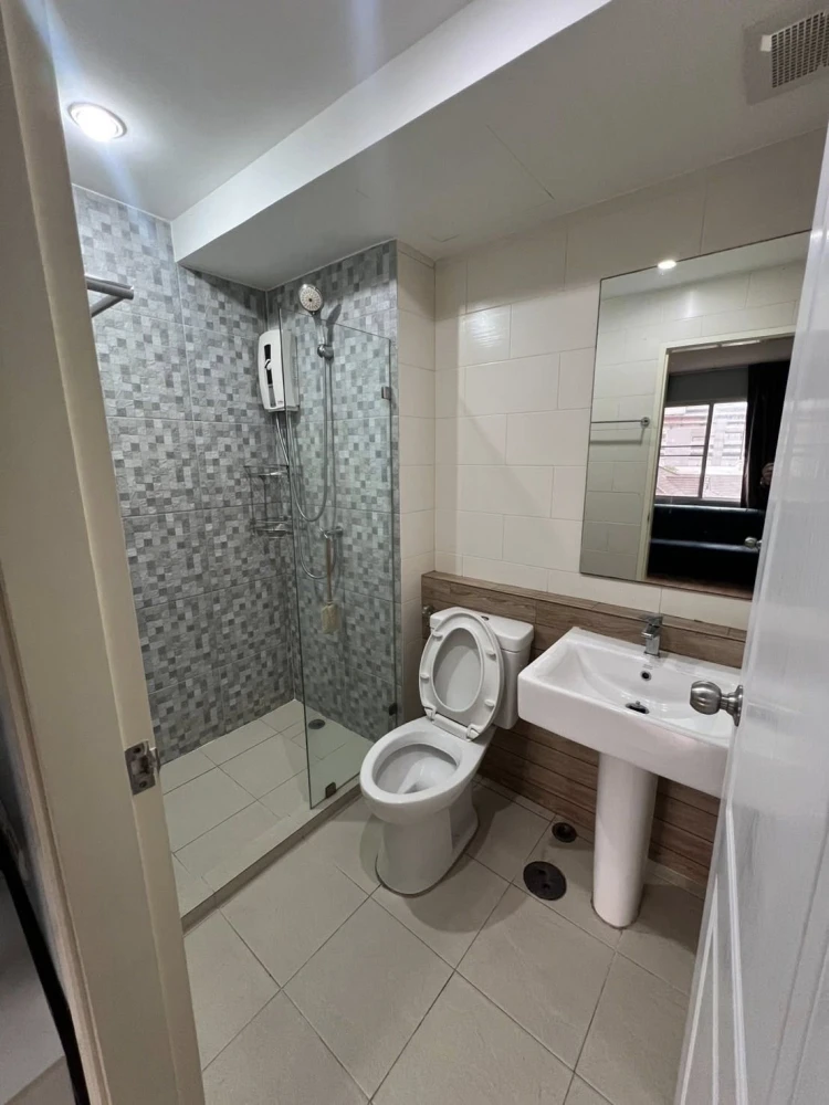 ขาย ให้เช่า The Maple Ratchada-Ladprao 2 ห้องนอน เฟอร์นิเจอร์ครบครัน ทำเลดี เดินทางสะดวก จองเลย