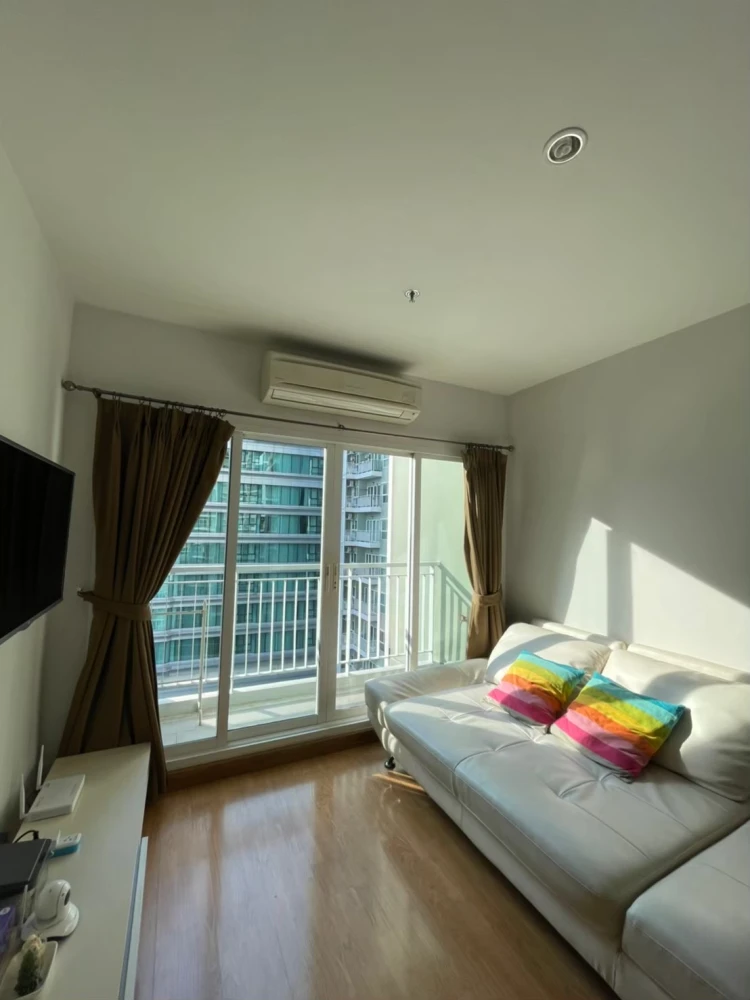 ขาย ให้เช่า The Parkland Grand Asoke-Phetchaburi ห้องกว้างพื้นที่ใช้สอยเยอะ มองเห็นวิวสระว่ายน้ำ จองเลย