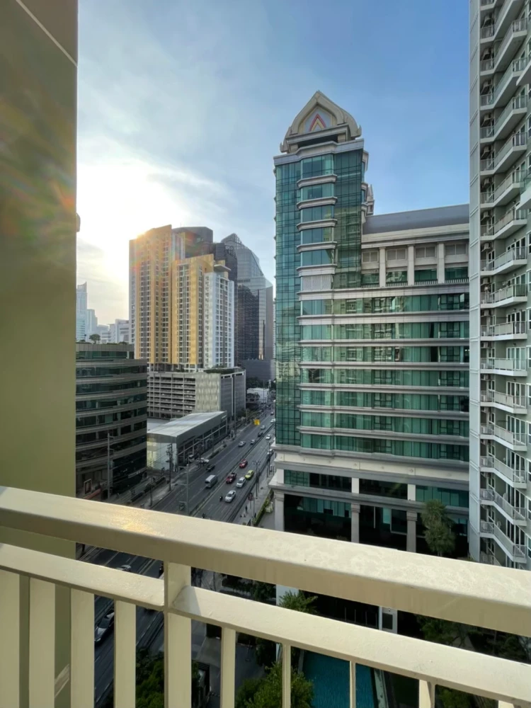 ขาย ให้เช่า The Parkland Grand Asoke-Phetchaburi ห้องกว้างพื้นที่ใช้สอยเยอะ มองเห็นวิวสระว่ายน้ำ จองเลย