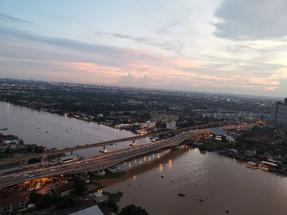 ขาย ให้เช่า The Politan Rive 1 ห้องนอน 1 ห้องน้ำ ทำเลดี วิวสวย ไม่บล็อค พลาดแล้วจะเสียใจ