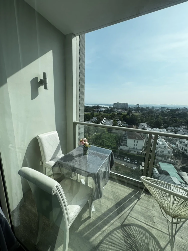 ขาย ให้เช่า The Riviera วงศ์อมาตย์ บีช ห้องสตูดิโอพร้อมวิวทะเล ห้องกว้าง อยู่สบายไม่อึดอัด รีบจองเลย