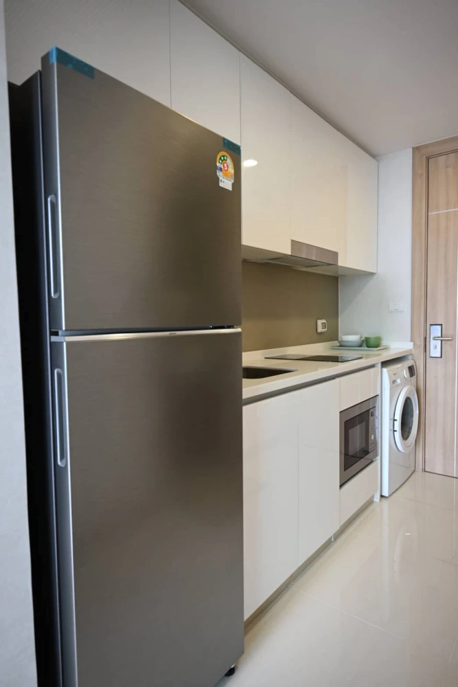 ขาย ให้เช่า The Riviera Wong Amat Beach ห้องสตูดิโอ ตกแต่งคุมโทน ติดวอลเปเปอร์อย่างดี วิวสวย ห้ามพลาด