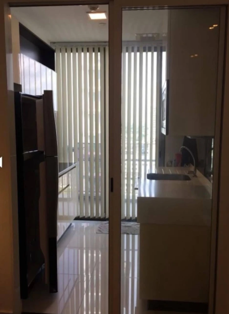 ขาย ให้เช่า The Room Sukhumvit 62 ห้องกว้างอยู่สบาย วิวสระว่ายน้ำ หิ้วกระเป๋าพร้อมเข้าอยู่ได้เลย