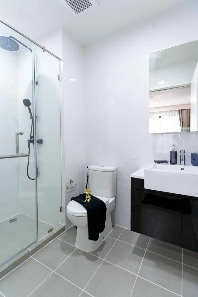 ขาย ให้เช่า The Vertical Aree ห้องตกแต่งลักชูรี่ พร้อมครัวปิดแยก ใครมองหา Location + Lifestyle + Potential Yield — ห้ามพลาด!