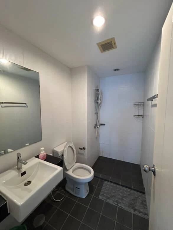 ขาย ให้เช่า The Viva Condo Sathorn-Taksin ห้องแต่งคุมโทน มาพร้อมโซฟาตัวใหญ่น่านั่ง จองด่วนๆ