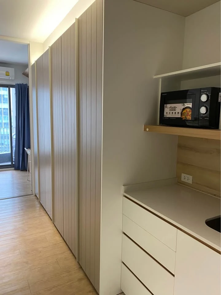ขาย ให้เช่า Triple Y Residence ตกแต่งด้วยเฟอร์นิเจอร์บิวท์อินครบๆ พร้อมเครื่องใช้ไฟฟ้าแน่นๆ ไม่ควรพลาด