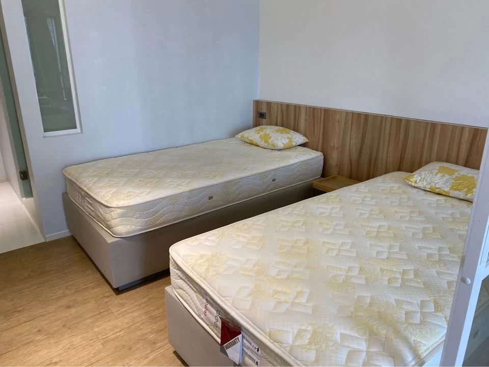 ขาย ให้เช่า Triple Y Residence ตกแต่งด้วยเฟอร์นิเจอร์บิวท์อินครบๆ พร้อมเครื่องใช้ไฟฟ้าแน่นๆ ไม่ควรพลาด