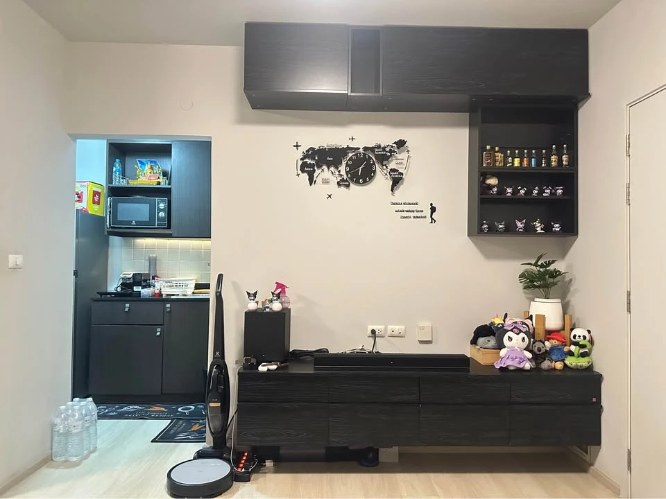 ขาย ให้เช่า UNIO Ramkhamhaeng - Serithai ห้องชั้น 8 ครัวบิวท์อินอย่างดี วิวสระว่ายน้ำ จองด่วน