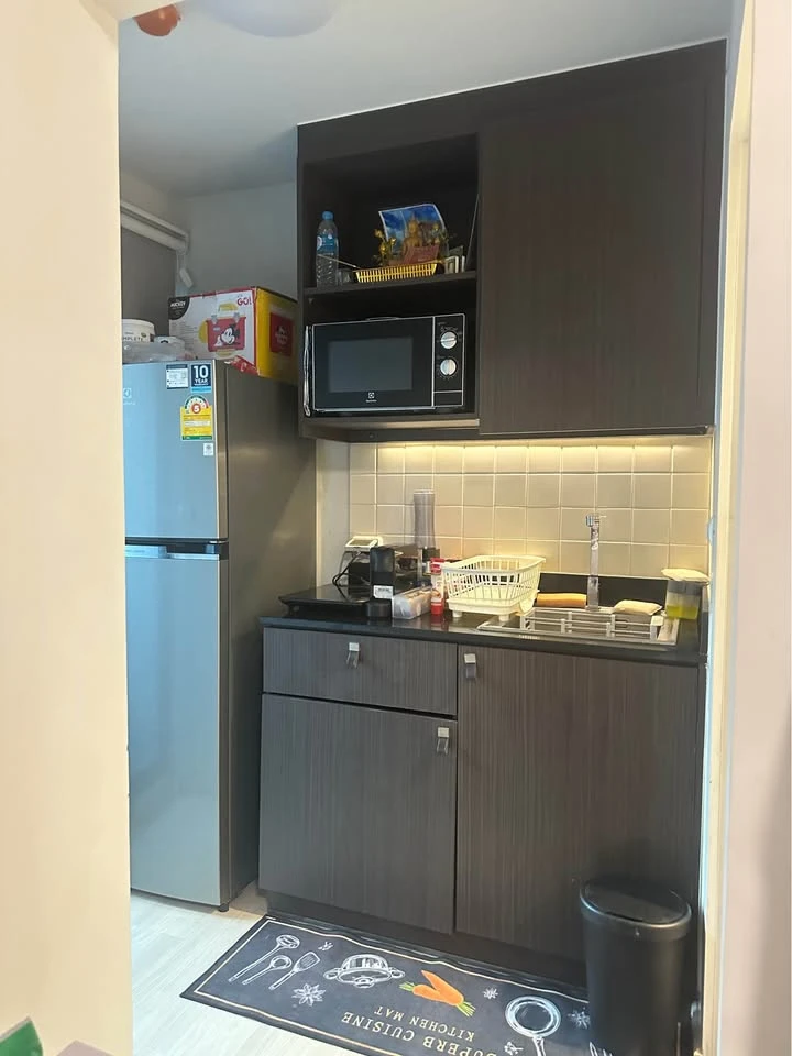 ขาย ให้เช่า UNIO Ramkhamhaeng - Serithai ห้องชั้น 8 ครัวบิวท์อินอย่างดี วิวสระว่ายน้ำ จองด่วน