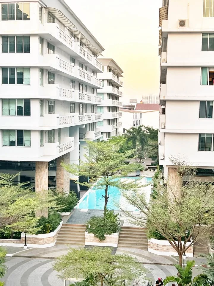 ขาย ให้เช่า Waterford Sukhumvit 50 ห้องมุม วิวสระว่ายน้ำ+สวนกว้างสบาย เหมาะสำหรับการพักผ่อน ห้ามพลาด