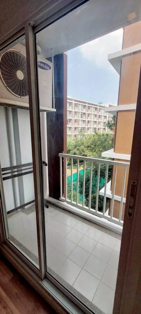 ขาย ให้เช่า WE CONDO ห้องสตูดิโอ ชั้น 5 วิวสระว่ายน้ำ ไม่โดนรบกวนจากภายนอก เฟอร์นิเจอร์พร้อมอยู่ จองเลย