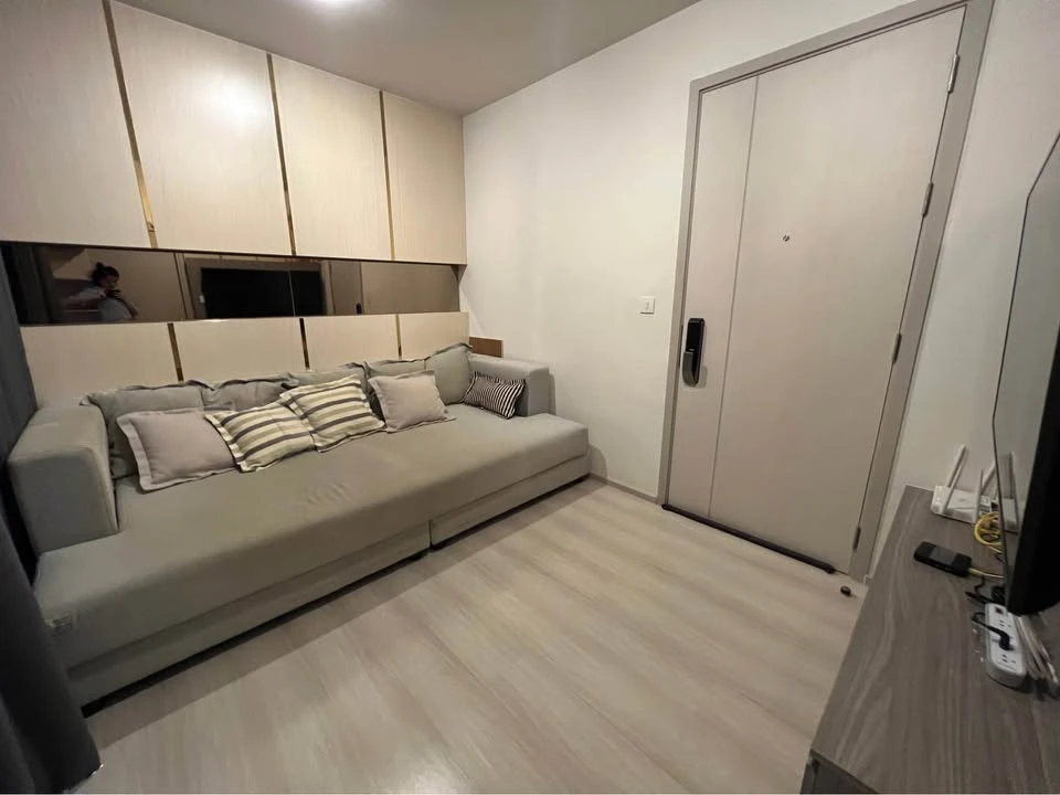 ขาย ไลฟ์ สุขุมวิท 48 ชั้้นสูง ห้องแต่งบิ้วอินปังๆ เฟอร์นิเจอร์อย่างดี พร้อมโซฟาน่านั่งสุดๆ รีบจองเลย