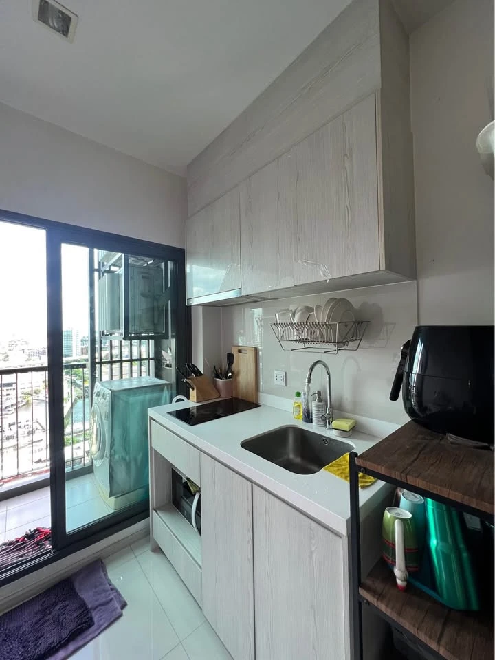 ขาย ไลฟ์ สุขุมวิท 48 ชั้้นสูง ห้องแต่งบิ้วอินปังๆ เฟอร์นิเจอร์อย่างดี พร้อมโซฟาน่านั่งสุดๆ รีบจองเลย
