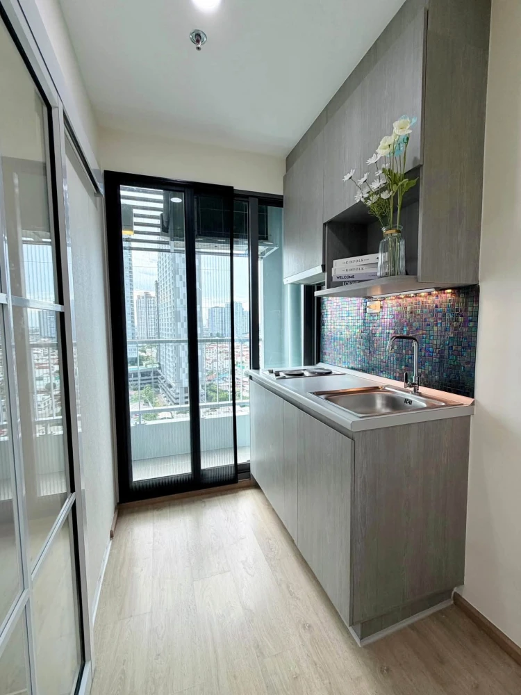 ขาย ไอดีโอ วุฒากาศ ห้อง Built-in ทั้งห้อง แบ่งโซนกั้นเป็นสัดส่วน ของแถมจัดเต็ม รีบจองเลย