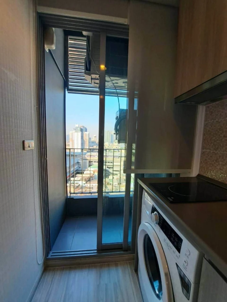 ขาย ไอดีโอ โมบิ บางซื่อ แกรนด์ อินเตอร์เชนจ์ ประตูกระจกระหว่างห้องนอน และ ห้องนั่งเล่น เลื่อนได้ ต้องจัดแล้ว