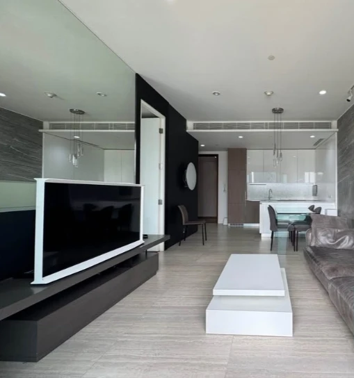ขาย 185 Rajadamri ห้องกว้าง มาพร้อมการตกแต่งที่ครบครัน สนใจจองเลย ห้ามพลาด