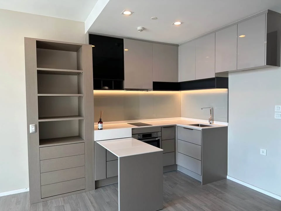 ขาย 333 Riverside ห่างห้องขยะและลิพต์ ไม่มีเสียงรบกวน ฝั่งห้องนอนติดบันไดหนีไฟ เสียงเงียบกริบ จองเลย