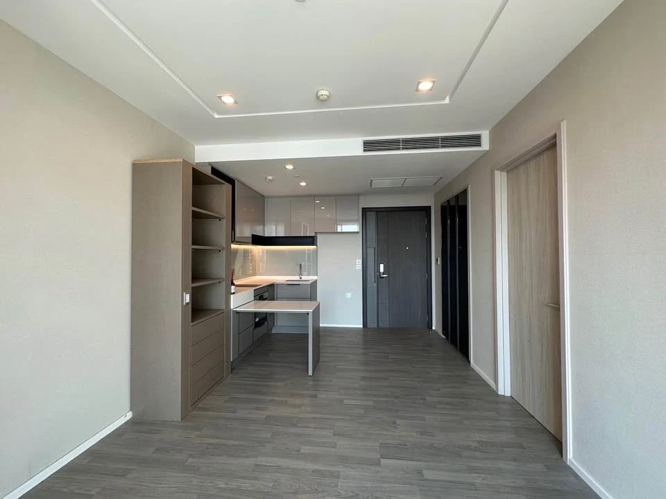 ขาย 333 Riverside ห่างห้องขยะและลิพต์ ไม่มีเสียงรบกวน ฝั่งห้องนอนติดบันไดหนีไฟ เสียงเงียบกริบ จองเลย