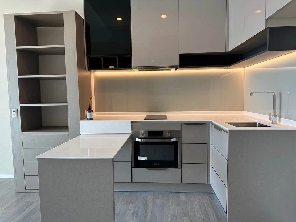 ขาย 333 Riverside ห่างห้องขยะและลิพต์ ไม่มีเสียงรบกวน ฝั่งห้องนอนติดบันไดหนีไฟ เสียงเงียบกริบ จองเลย