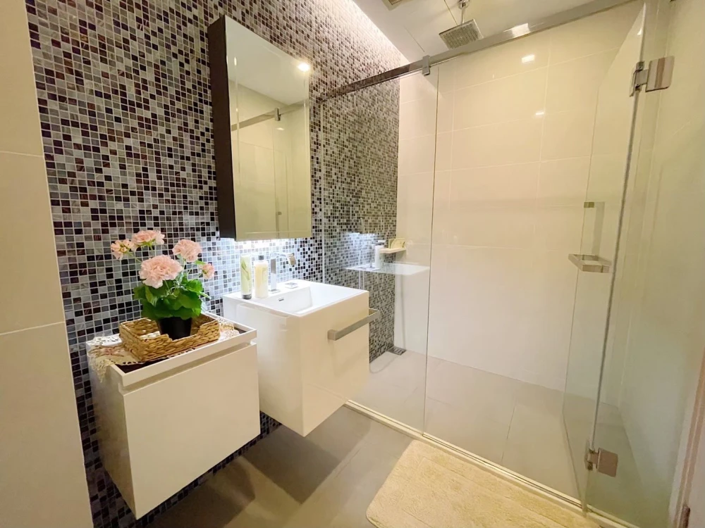 ขาย 333 RIVERSIDE 1 ห้องนอน 1 ห้องน้ำ แต่งสวยคุมโทน เฟอร์ครบครัน พลาดแล้วจะเสียใจ