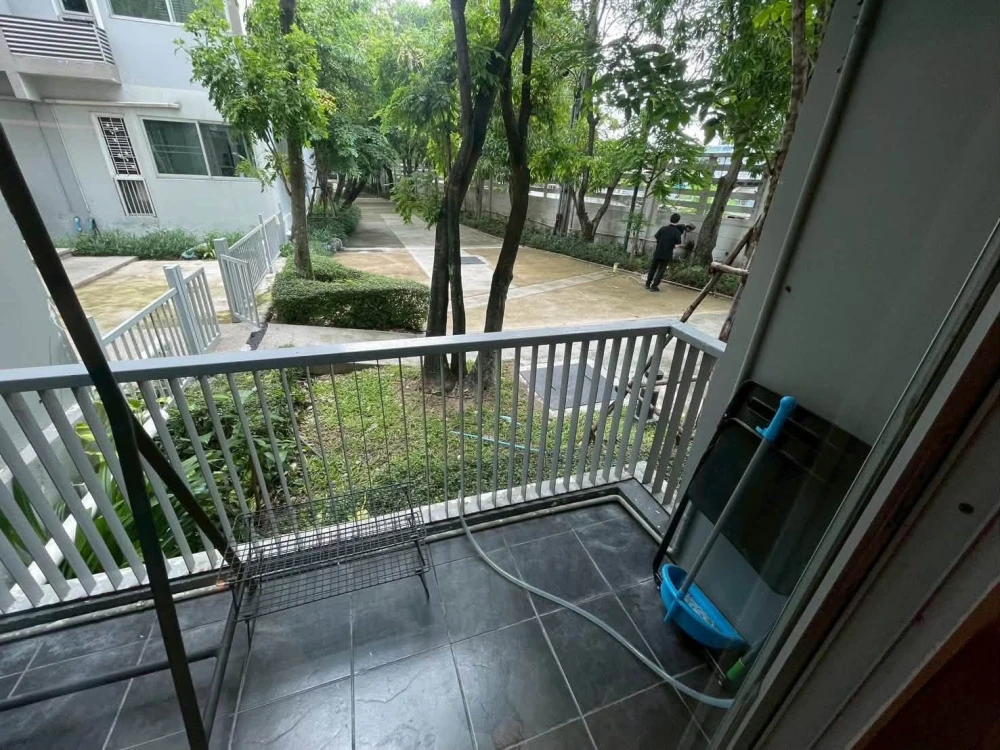 ขาย A Space Sukhumvit 77 ชั้น 1 ตึก D ฝั่งสระว่ายน้ำ วิวสวน ห้องสะอาดน่าอยู่ รีบจองเลย