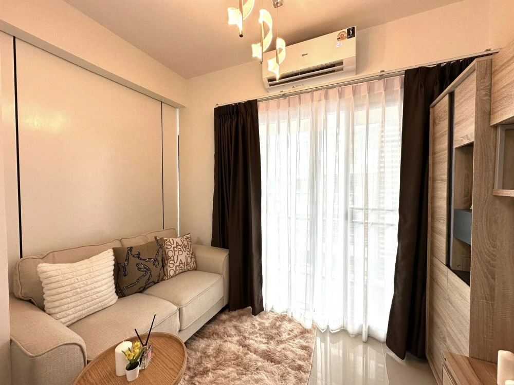 ขาย A Space Sukhumvit 77 ห้องพร้อมอยู่ เฟอร์พร้อม กว้างขวางอยู่สบาย จองเลย