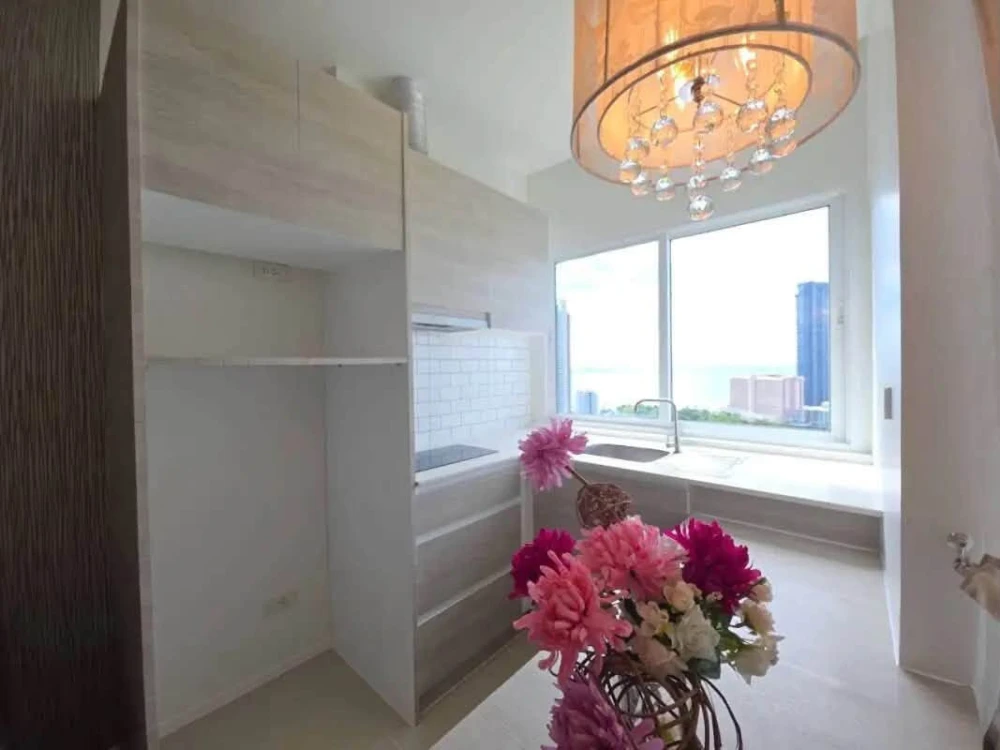 ขาย AD Hyatt condominium (พัทยาเหนือ) สำหรับผู้ที่มองหาคอนโดวิวทะเล พร้อมพื้นที่ใช้สอยที่เชื่อมต่อกันได้อย่างลงตัว ห้องติดกัน 2 ยูนิต บนชั้น 23